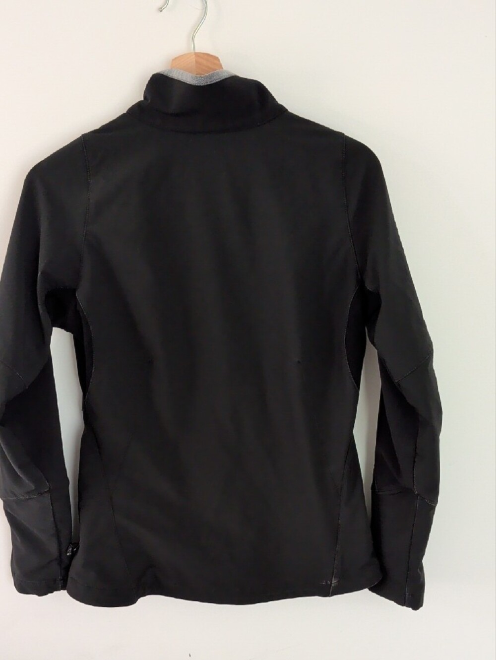 Patagonia Black Lightweight Zip-Front Softshell Jacket XS - Picture 3 of 3